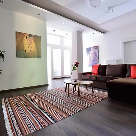 Standard By Hi5 - Close To Buda Castle * بودابست