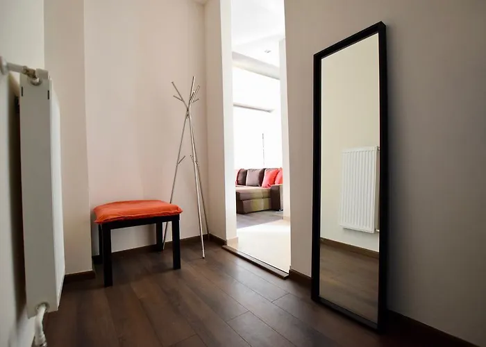 Standard By Hi5 - Close To Buda Castle